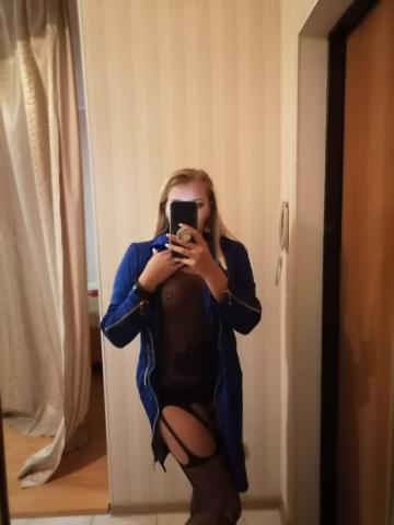 Анастасия Юная студентка фото 3