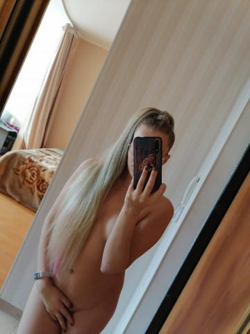 Анастасия Юная студентка фото 4